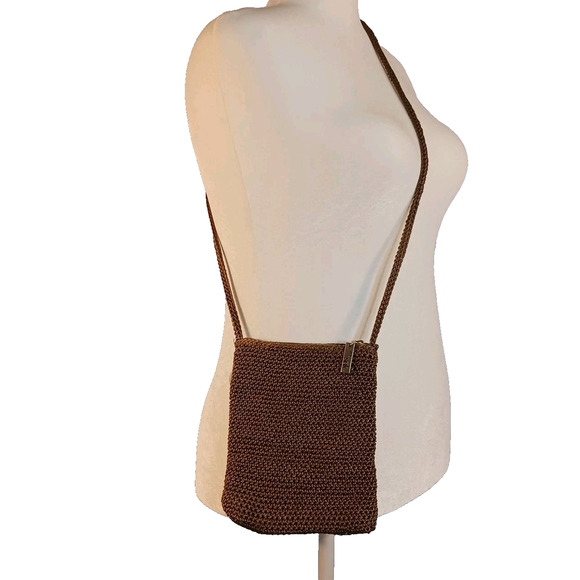 The Sak Brown Trendy 90’s Style Crochet Crossbody Bag Purse w Charm EUC - Picture 1 of 8